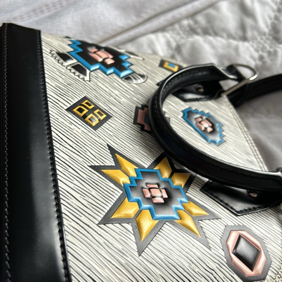 Rare limited edition Louis Vuitton Epi azteque Alma BB - Picture 12 of 16